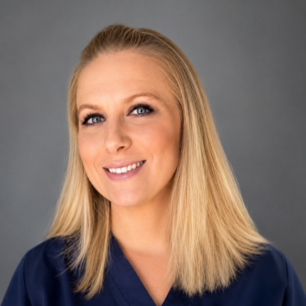 Leigh - Dental Assistant